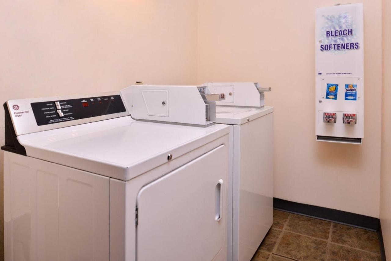 Campus Inn & Suites Eugene Downtown Bagian luar foto