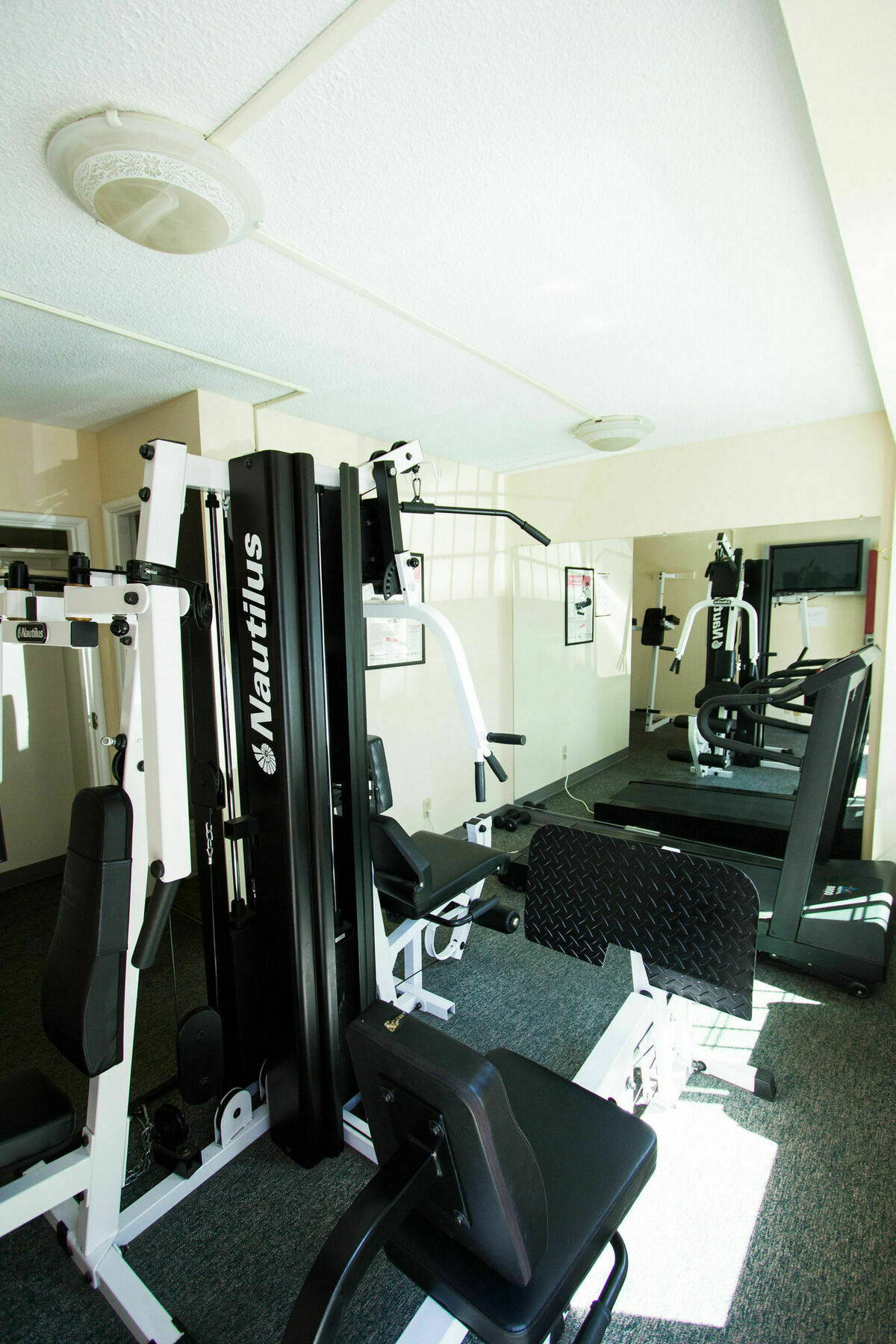 Campus Inn & Suites Eugene Downtown Bagian luar foto