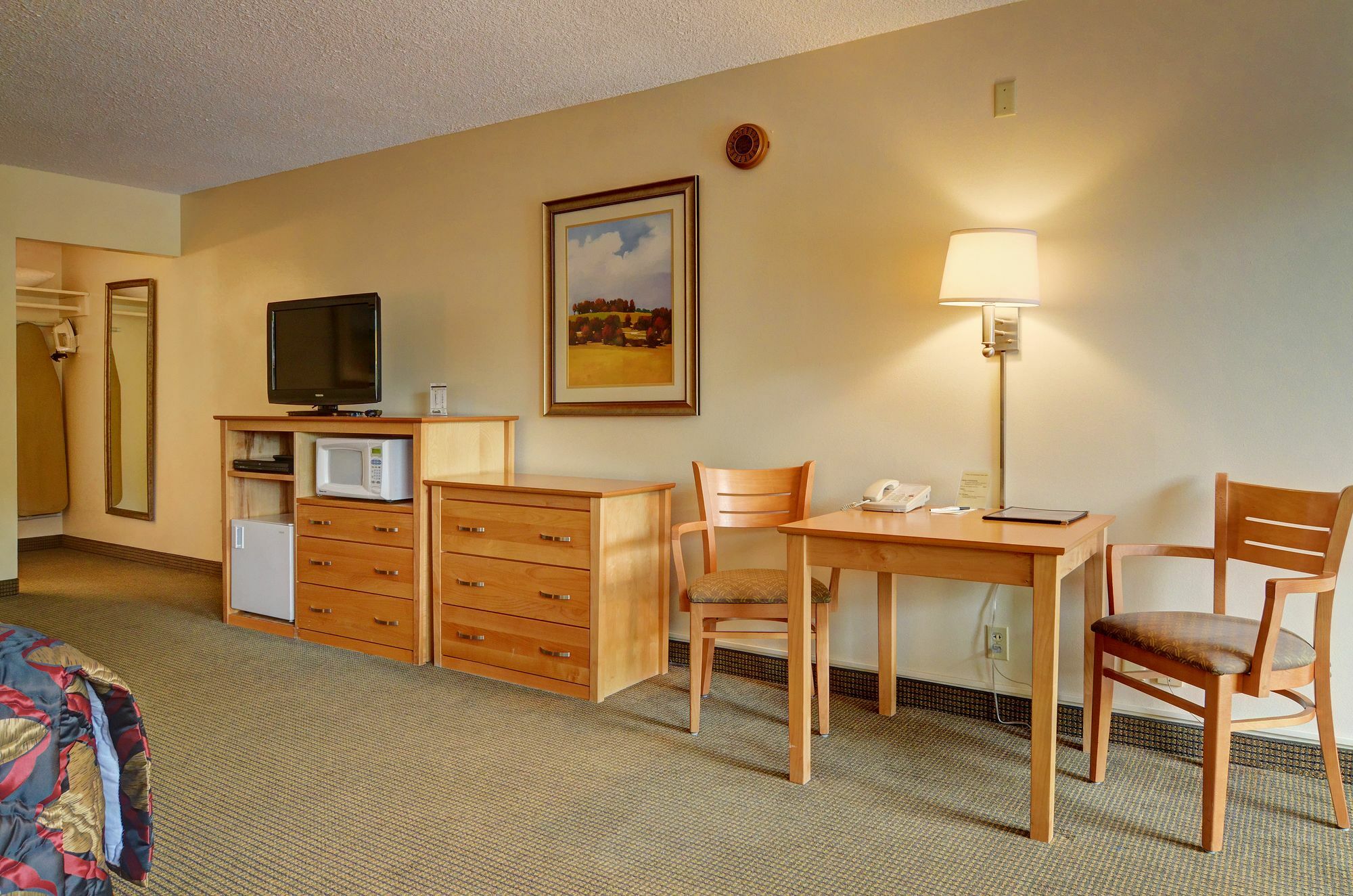 Campus Inn & Suites Eugene Downtown Bagian luar foto
